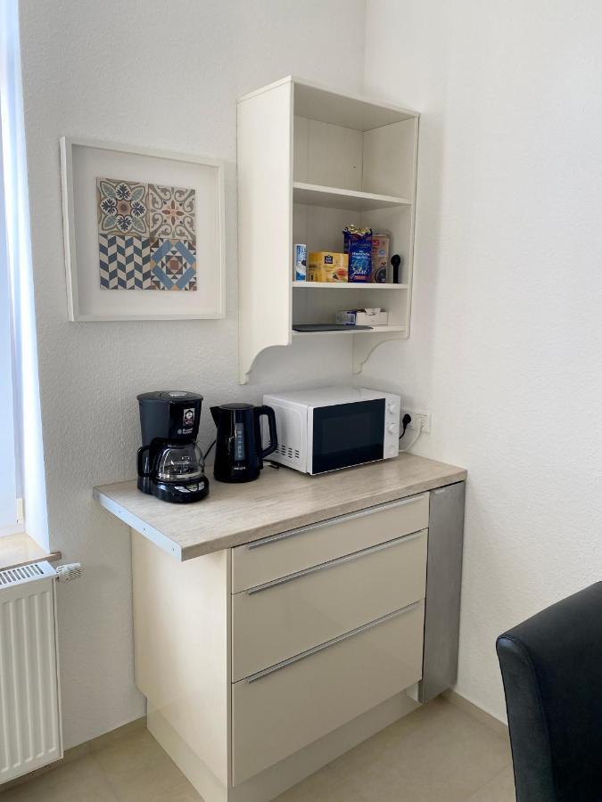 2 Rooms, Free Parking, 25 Min To Duesseldorf, 150 Mbps Wlan Duisburg Ngoại thất bức ảnh